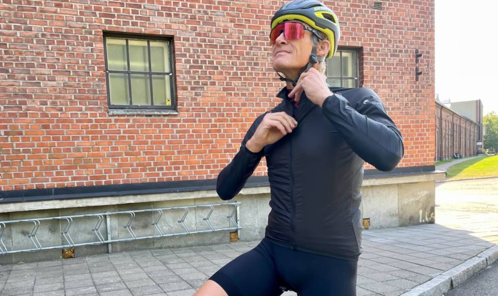STRAM: Assos Mille GT Wind Jacket er stram og ettersittende Assos Mille GT Wind Jacket