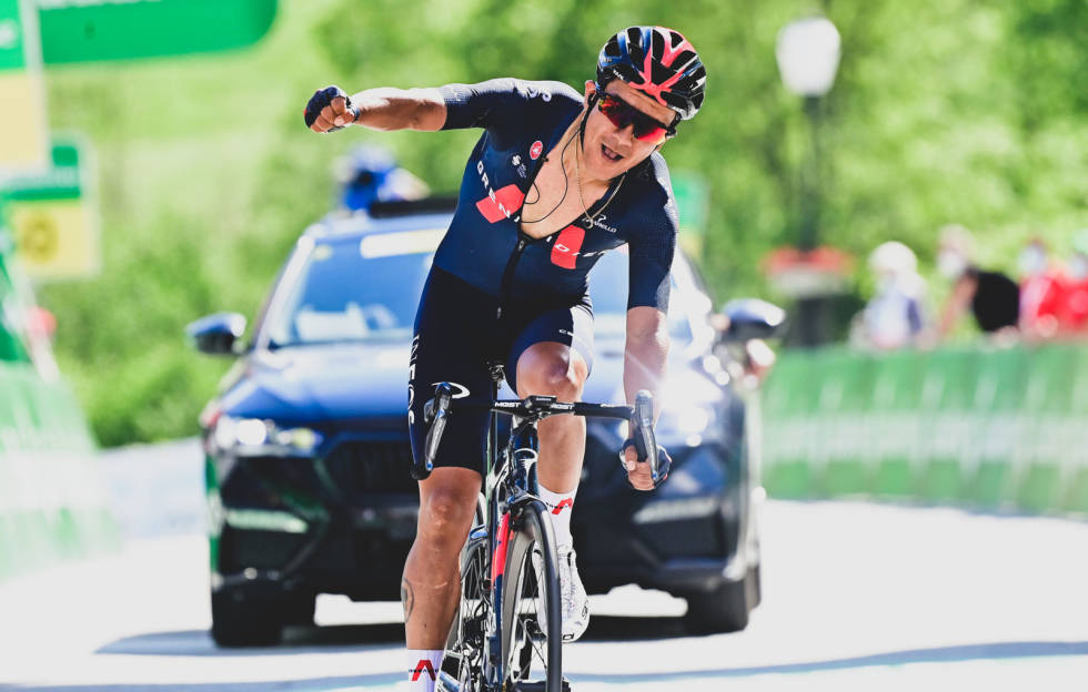 MANGE ROLLER: Richard Carapaz kan fungere både som kaptein og hjelperytter. Foto: Cor Vos. ineos-grenadiers-6
