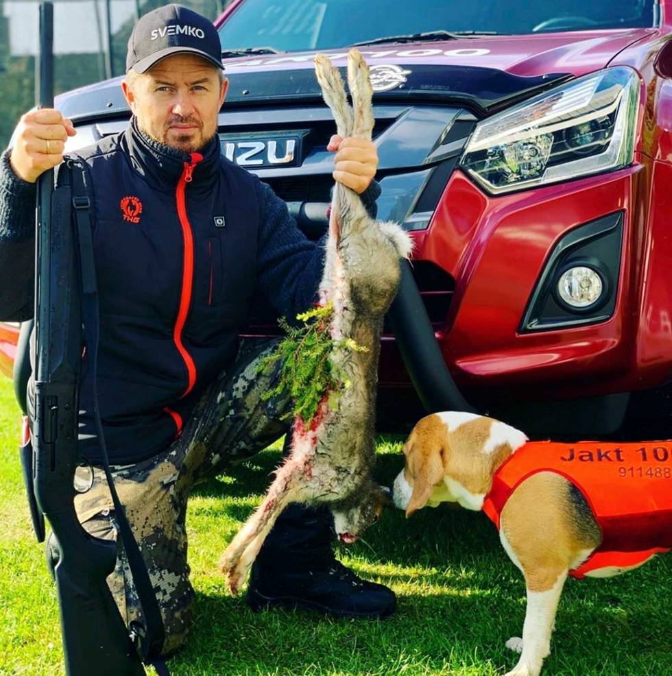 @jakt100: Beste jaktsituasjonen ever på første forsøk #thegreatoutdoors #jaeger #hunt #jeger #nordichunter #mittfriluftsliv #huntingseason #jagare #liveterbestute #steinerfamily #inatur #beagle #harejakt #jegerno Jakt100