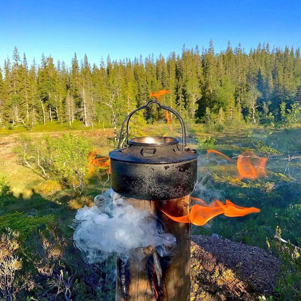 @jakt100: Snart er vi der. #norskejegere #jegerno #adventure #nordichunter #markhusan #hunting #inatur #norge #jakterlivet #dinjakt #thegreatoutdoors #campfire jakt100