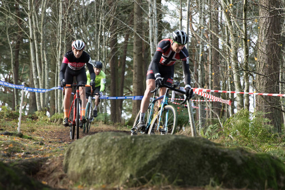STERKT FELT: Jan Olav Beitmyren vant klassen M50-59 og hadde nest beste tid for dagen blant mastergutta. Foto: Bengt Ove Sannes Jan Olav Beitmyren Norgescup kross Sandnes 2019