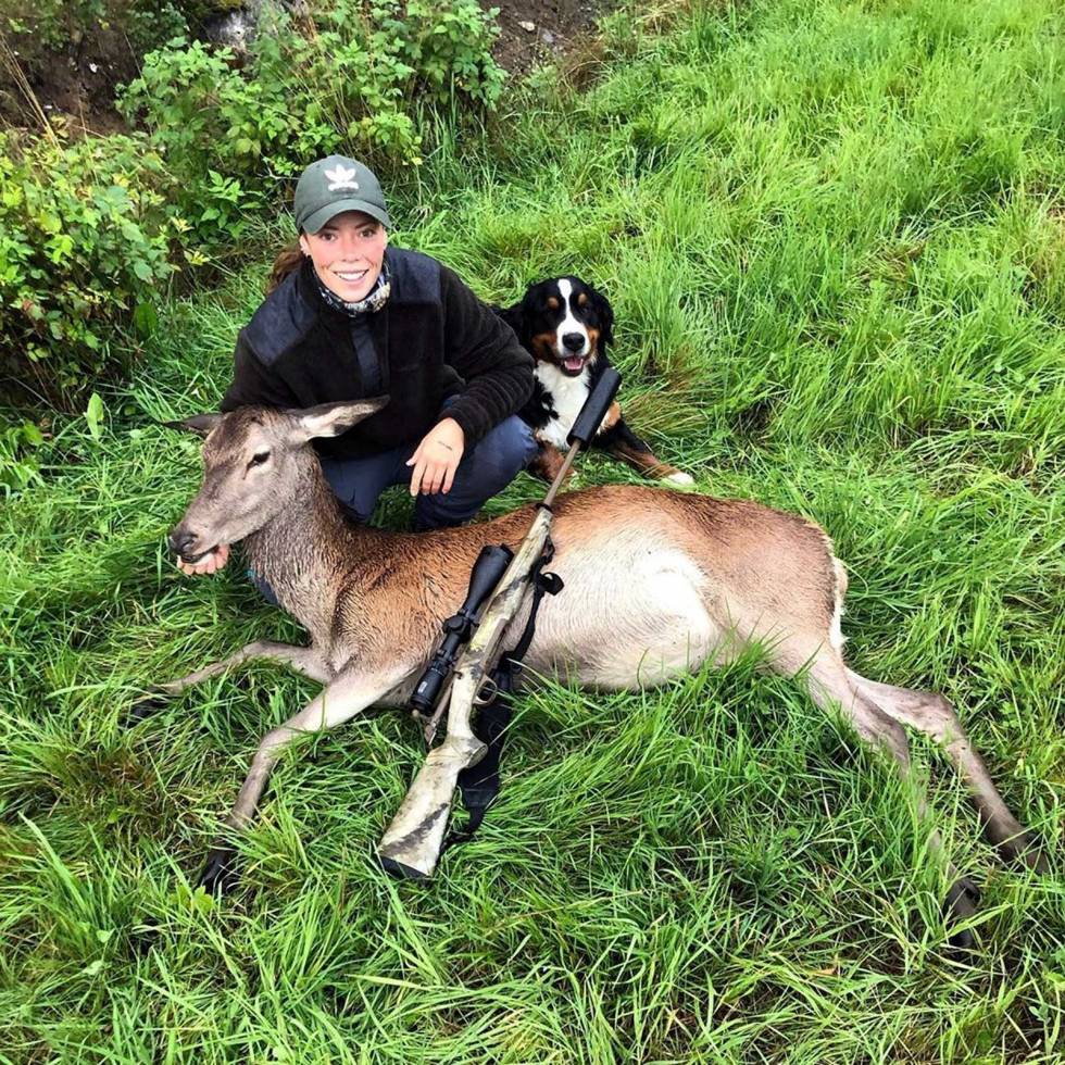 @jegersostrene: Fin start på dagen! #308 #browning #norwegianhunter #girlshunttoo #jaktjenter #jentersomjakter #huntingsisters #jaktdamer #mittjegerliv #hjortejakt #jaktbilder #norgesjakt #jakttjej #europeanhuntress #norskejegere Jegersostrene