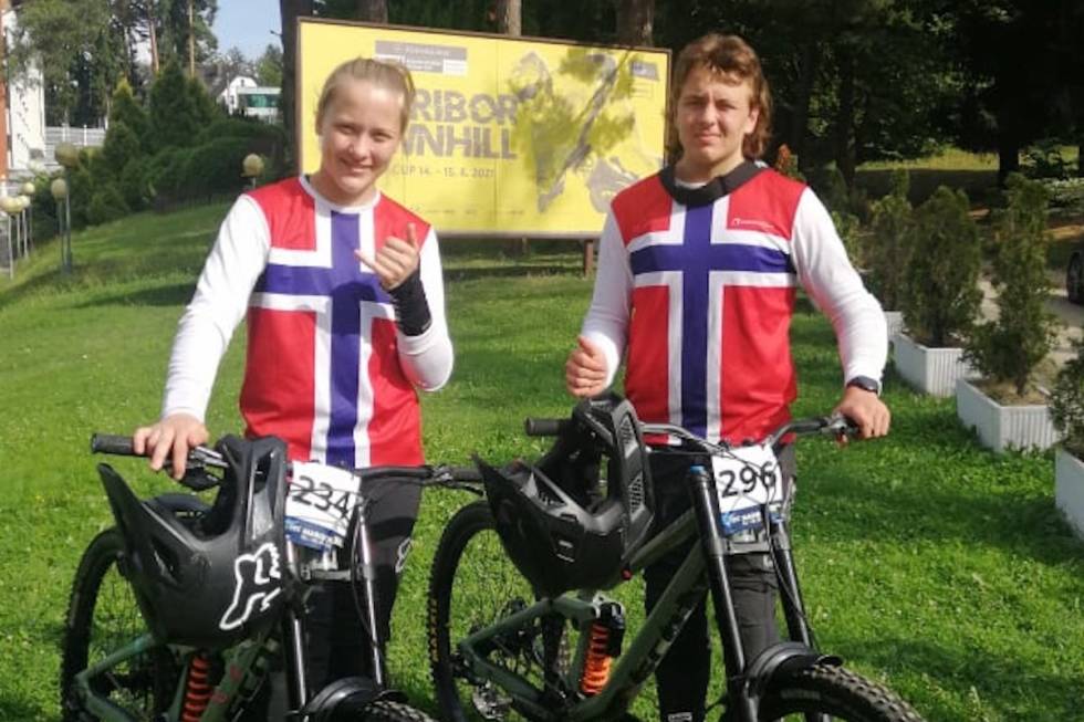 EM UTFOR: Tvillingene Kine og Emil Haugom ble henholdsvis nummer tre og 24 under helgas EM i Maribor i Slovenia. Foto: Stine Haugom Tvillingene Kine og Emil Haugom EM 2021