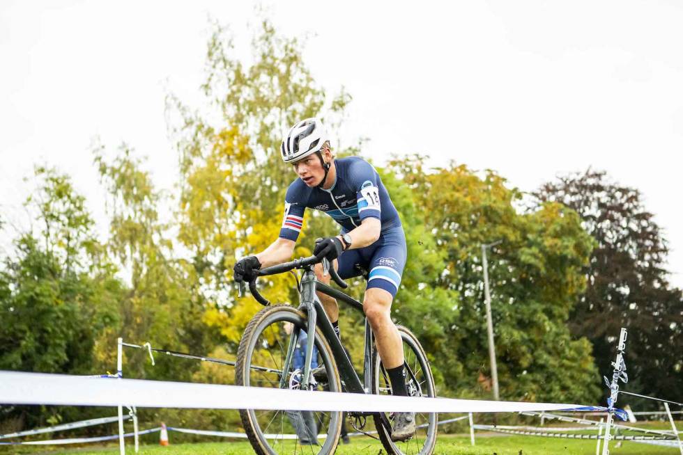 PALLEN: Knut Røhme sikret seg den siste pallplassen under Norgescupåpningen på Føyka. Foto: Pål Westgaard Knut Røhme Føykakross 2020