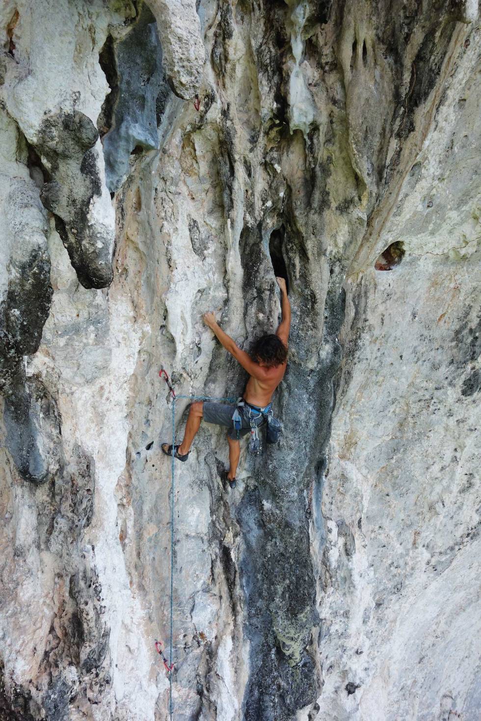 Groovy: Henrik Vesteng på White bird (6b+) på The Mitt. Foto: Dag Hagen Koh-Yao-Noi-Thailand-Klatring-12