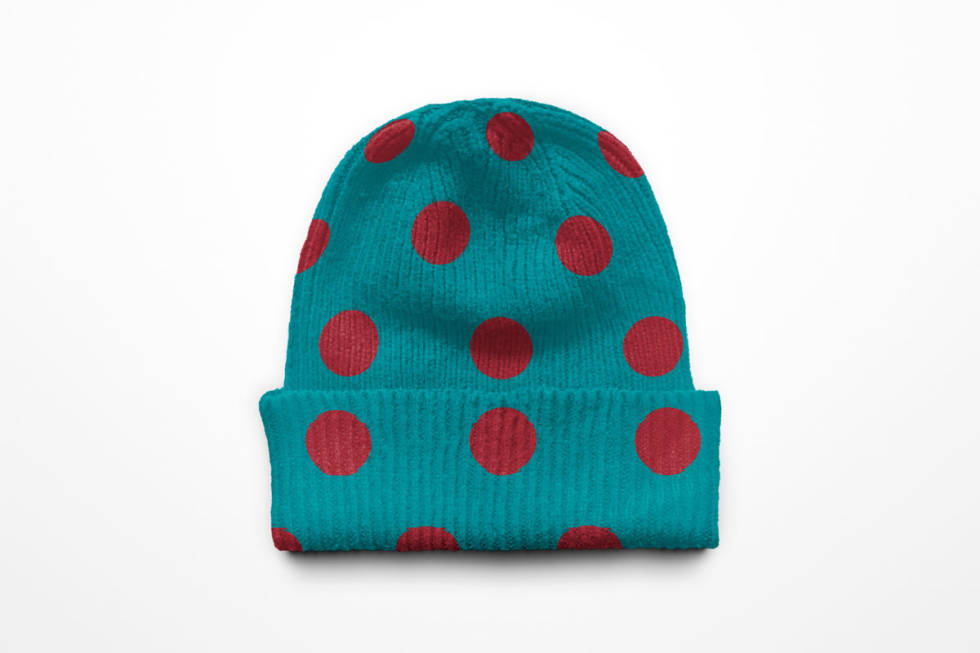 Korona-lua var UTEmagasinet sin 1.aprilspøk i år. Korona lue utemagasinet knitted cap polka dot