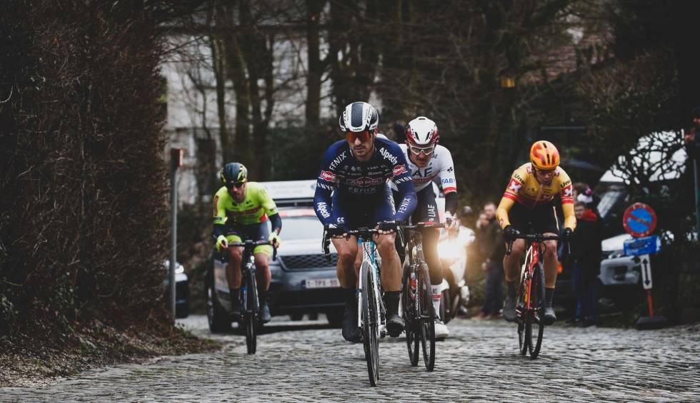 SLUTTKJØRT: Jonas Abrahamsen satt i bruddet i fjor, og klarte seg bra på brosteinspartiene. Foto: Cor Vos. kuurne-brussels-kuurne-6