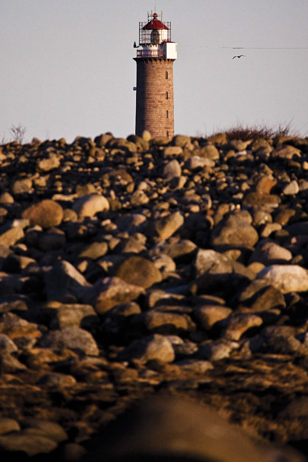 HUGGET I STEIN: Surferne på Listalandet ville gitt mye for informasjonen som har brent seg fast i lyktene på Lista fyr siden det først ble oppsatt i 1833. Foto: Christian Nerdrum Lista