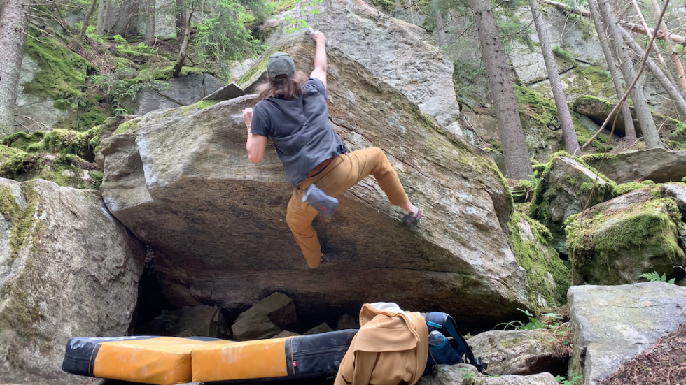 Ståle Martin Roine på Madamen (7A+). Formen var så god etter Østmarka Buldremaraton at han like gjerne persa etter maratonet! Madamen