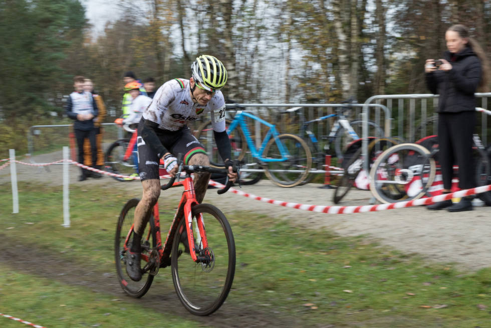 ILDSJEL: Marcus Chard fra Sandnes SK er primus motor bak den nye cyclocross-cupen i Agder og Rogaland. Her fra Norgescupen i Sandnes i fjor. Foto: Bengt Ove Sannes Cyclocross cup Agder og Rogaland