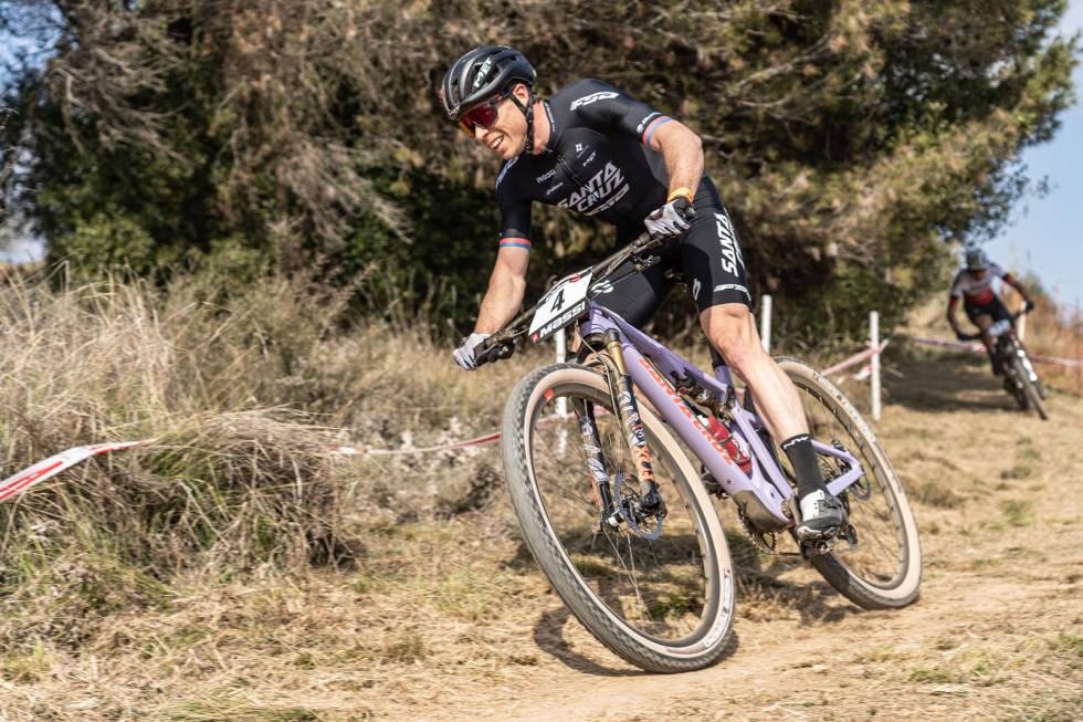 NYE FARGER: Maxime Marotte debuterte som Santa Cruz-syklist i Banyoles. Maxime Marotte