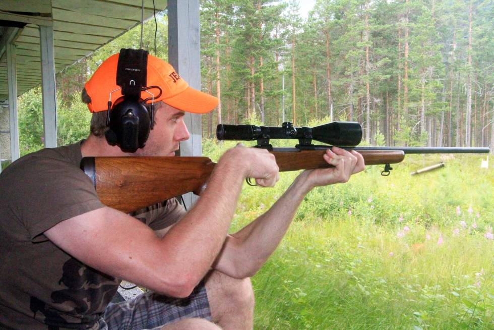 Skyt mye: Mengdetrening er stikkordet når skyteferdighetene skal forbedres. De obligatoriske tredve skuddene før storviltprøven er altfor lite. Match-og-treningspatroner-3