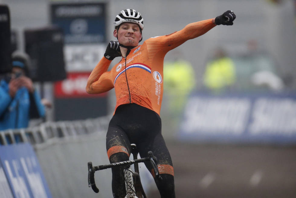 VERDENSMESTER: Mathieu van der Poel vant VM i Oostende. Foto: Cor Vos mathieu van der poel-vm i sykkelkross-cyclocross
