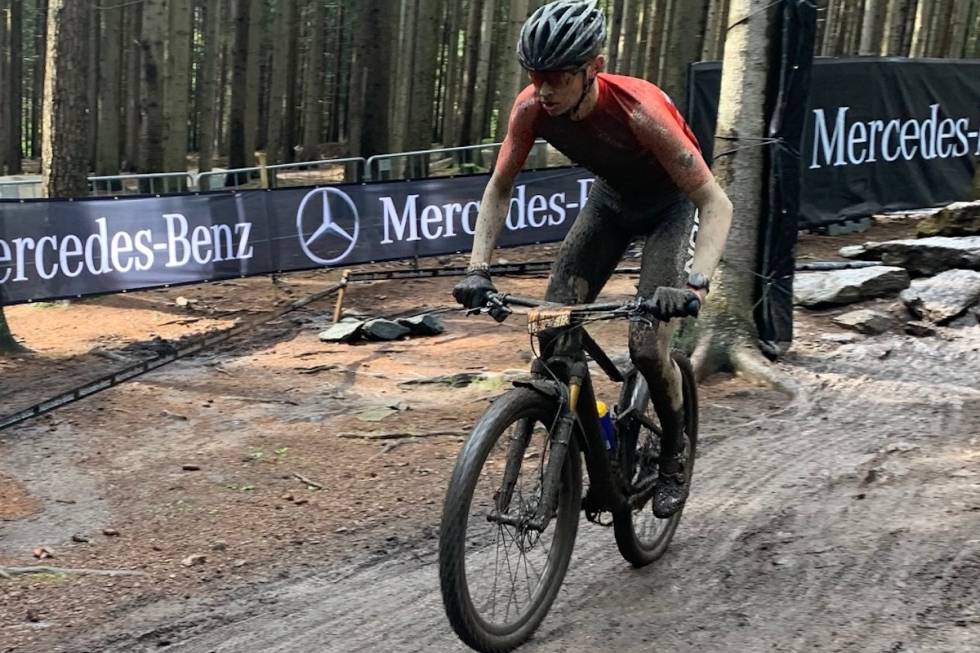 SLO NORGESMESTEREN: Mats Tubaas Glende vant Norgescupåpningen i rundbane på Lillehammer. Her fra verdenscupen i Nove Mesto 14.mai, der han ble nummer 11. Foto: Eddy Knudsen Storsæter Norgescupåpning rundbane 2021