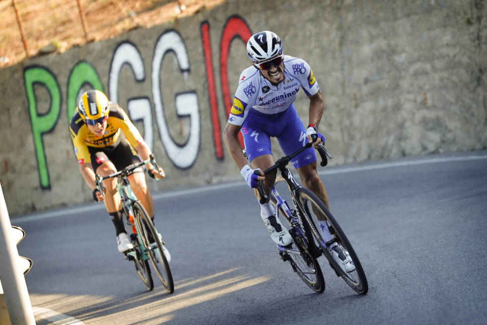 POGGIO: Mang en utgave av Sanremo har blitt avgjort her, som i 2020, da Julian Alaphilippe og Wout van Aert rev seg løs. Foto: Cor Vos milano sanremo poggio julian alaphilippe wout van aert