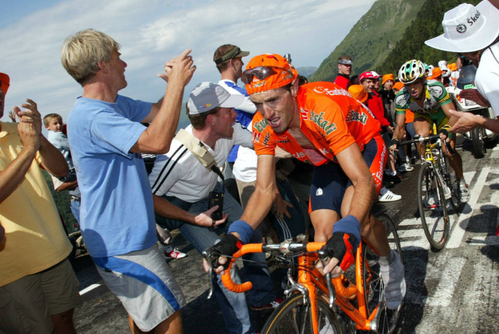 TVILSOM REKORD: Iban Mayo har rekorden opp Mont Ventoux fra 2004. Det gikk unna med 23,2 km/t i snitt. Foto: Cor Vos. iban mayo