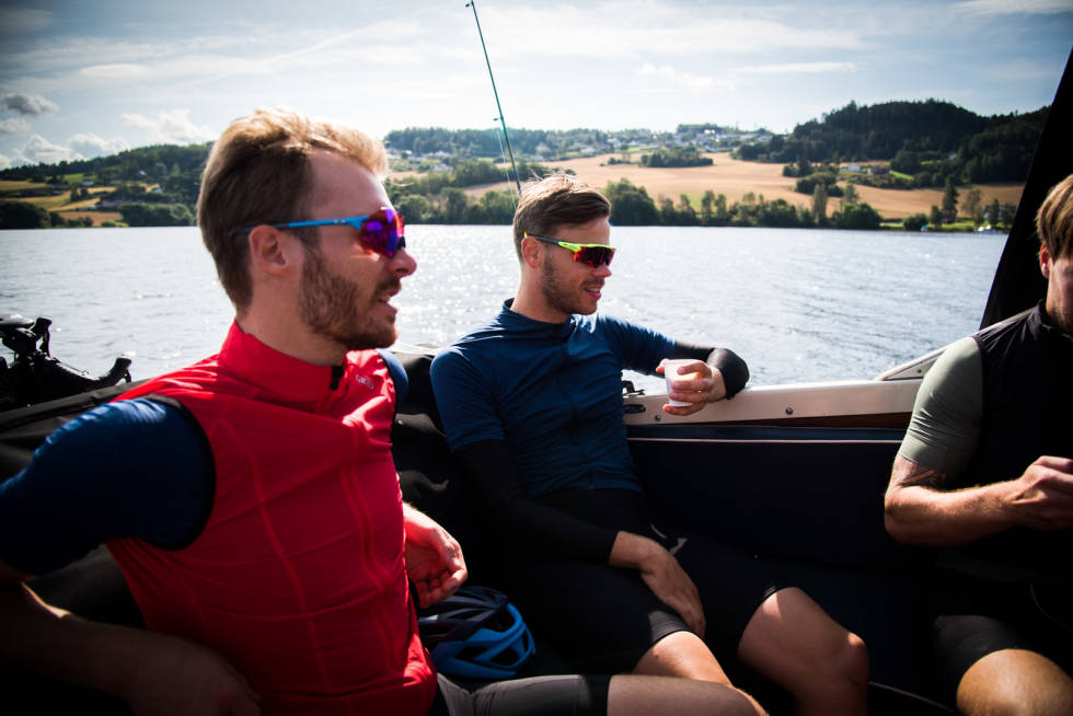 BÅT! Privat overfart på Randsfjorden gjør seg når rutebåten ikke går. MSR Bikepackinglores-9