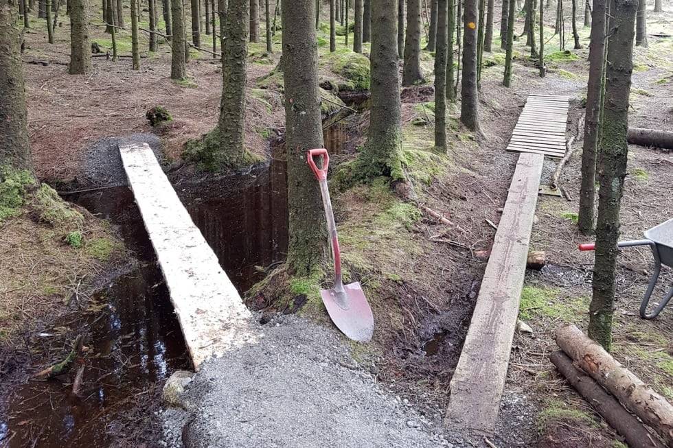 DUGNAD: Njå Bike Park er bygget med tusenvis av dugnadstimer. Nå trues parken av stening. Foto: Bjørn Kjetil Aanensen Njå Bike park må stenge