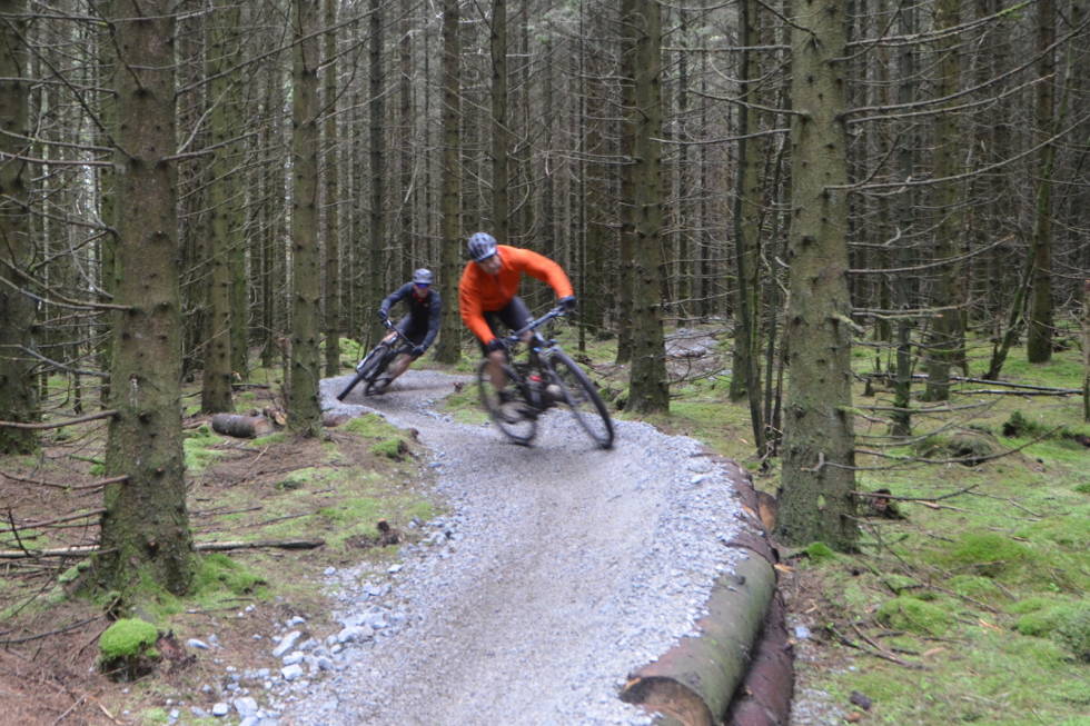 TI ÅRS ARBEID: Stiene i Njå Bike Park er bygget på dugnad over ti år, nå må alt rives. Foto: Terrengavdelingen Njå Bike Park må rives