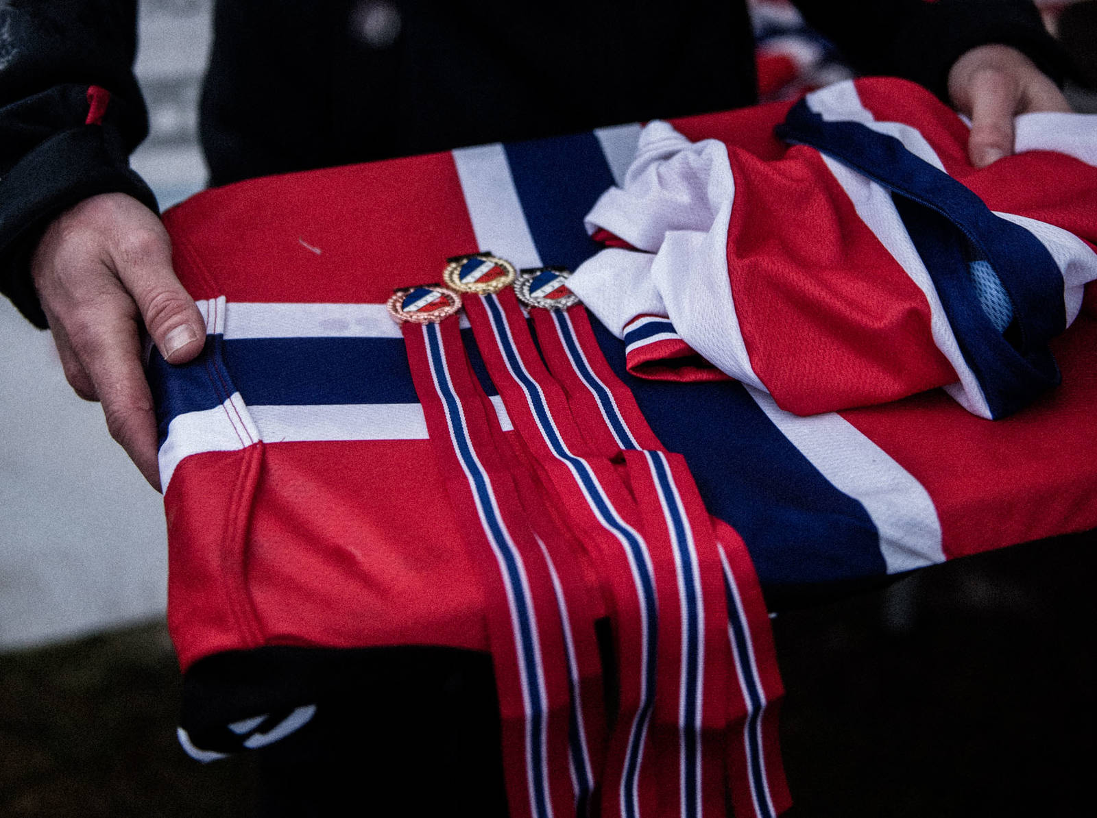 TRØYE: Norgesmestertrøya er gull verdt. nm-cyclocross-kvinner-23