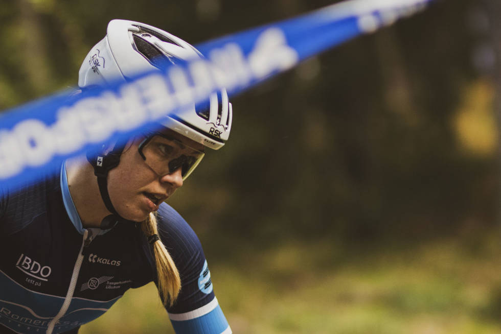 REKRUTTLANDSLAGET: Marit Sveen er en av utøverne som er tatt ut på rekruttlandslaget i terrengsykling. Her fotografert under NM i rundbane i 2020. Foto: Snorre Veggan marit sveen landslag terrengsykling