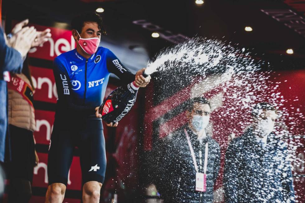 GOD SESONG: NTT har hatt en brukbar sesong, blant annet med etappeseier i Giro d'Italia ved Ben O'Connor. Foto: Cor Vos. ntt-edvald-boasson-hagen-5