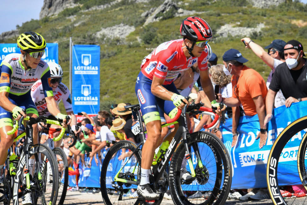 KLATRER STRÅLENDE: Eiking forsvarte seg meget godt på toppavslutningen til Pico Villuercas lørdag. Foto: Cor Vos odd christian eiking, vuelta a espana(2)