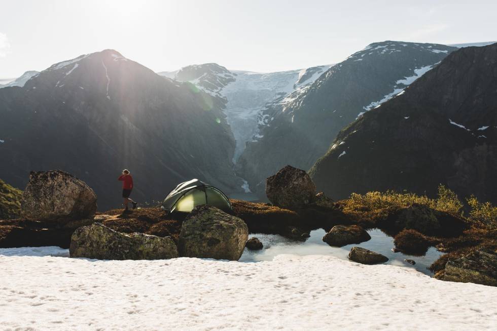 BRIKSDALSBREEN: En av Norges mest besøkte brearmer ligger i Olden. Foto: Line Hårklau brikdalsbreen