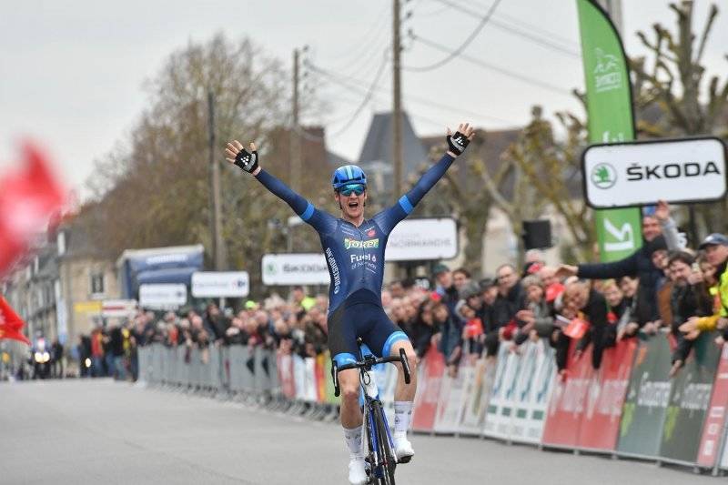 REKORDPROSJEKT: Ole Forfang vant Tour de Normandie i fjor. I juni skal han sykle 50km/t i snitt på Lillehammer-Oslo. Foto: NCF Ole Forfang vant Tour de normandie 2019