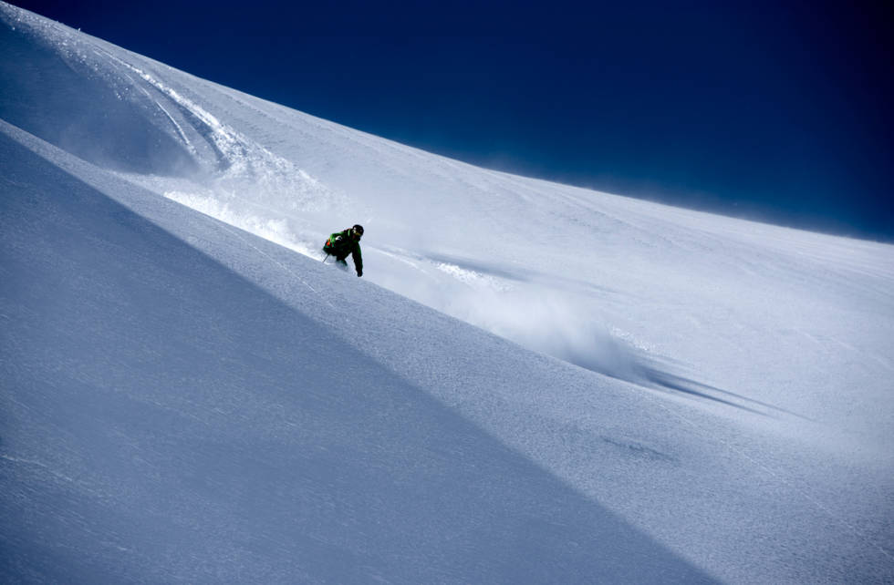 STORE OFFPISTOMRÅDER: Tidligere måtte du stake eller gå minst 10-15 minutter for å komme deg til dette området; vestsiden av Skarbekkdalen. Fra den nye heisen er det kun nedoverbakke hit. Foto: Martin Innerdal Dalen Oppdal