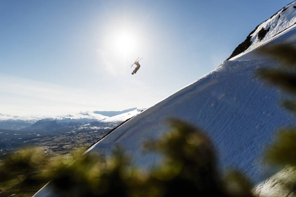 Oppdal har oppforstret flere frikjøringstalenter. Foto: Martin I. Dalen Oppdal skisenter Oppdal så klart alpinsenter trondheim alpint snowboard fri flyt guide snowboard ski freeride