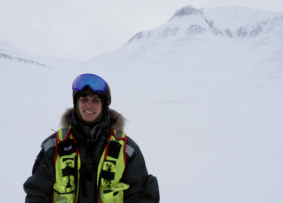SIGNE: Hun har jobbet på Svalbard siden 2013, og har ikke noen umiddelbar plan om å forlate Arktis med det første. Foto: Lisa Kvålshaugen Bjærum P1010829 2