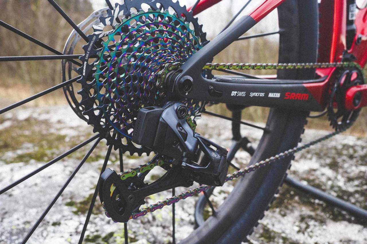 ELEKTRISK: SRAM AXS-gruppa gir 12 trådløse gir å velge mellom. Foto: Ole Christian Fagerli. P3291113