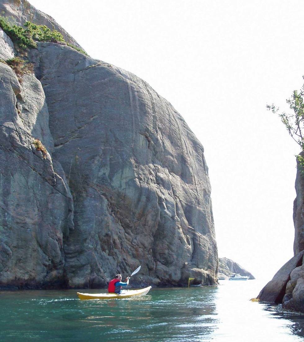 Padling med kajakk ut gjennom Olavsundet er et høydepunkt for en padletur i landsdelen. Foto: Per Thomas Skaanes Padletur-i-Søgne-Per-Thomas-Skaanes-3