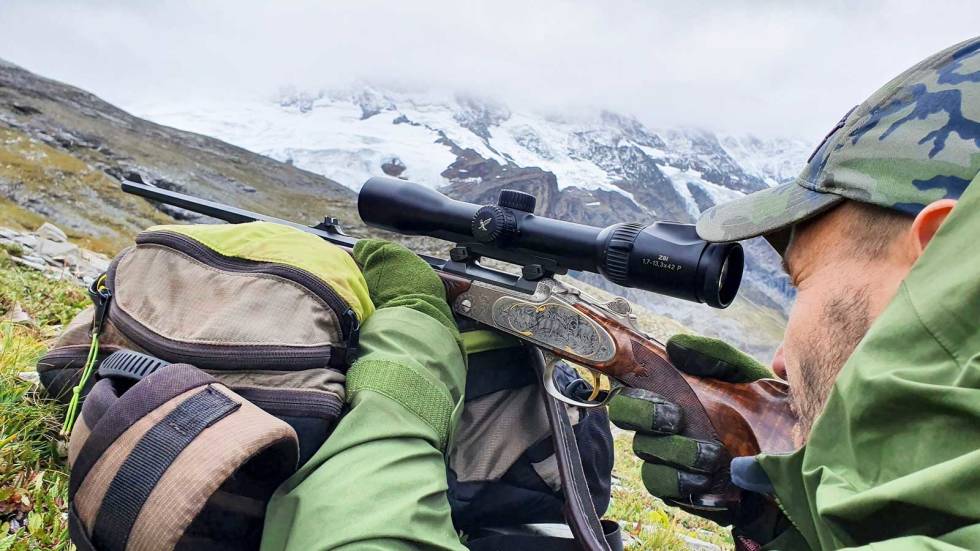 Fokus: Gems er en liten blink på 200 m, så fokus og godt avtrekk er viktig. Paraglider-jakt-Alpejakt-7