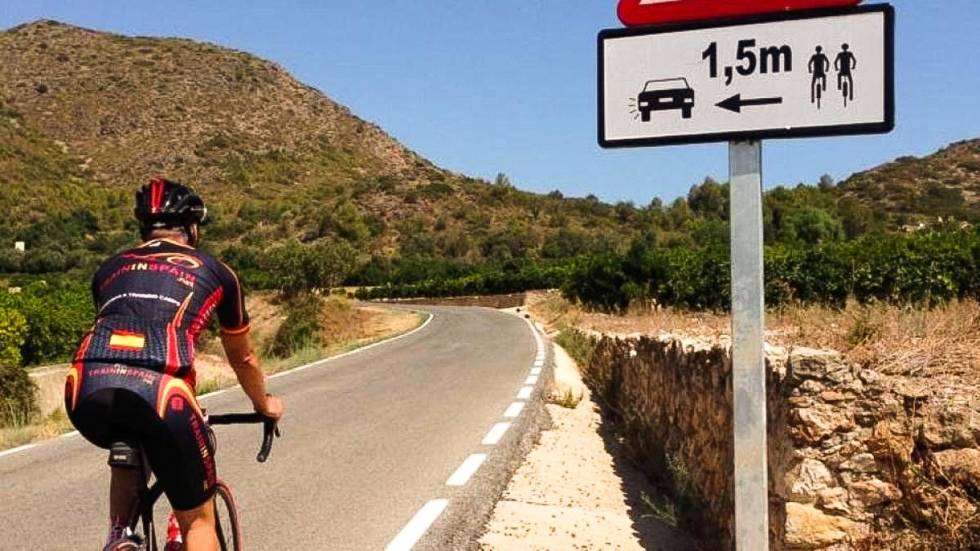 MALLORCA: Minimusgrense på 1,5 meter, lovregulert og strengt håndhevet. Foto: Privat. MALLORCA: Minimusgrense på 1,5 meter, lovregulert og strengt håndhevet. Foto: Privat.