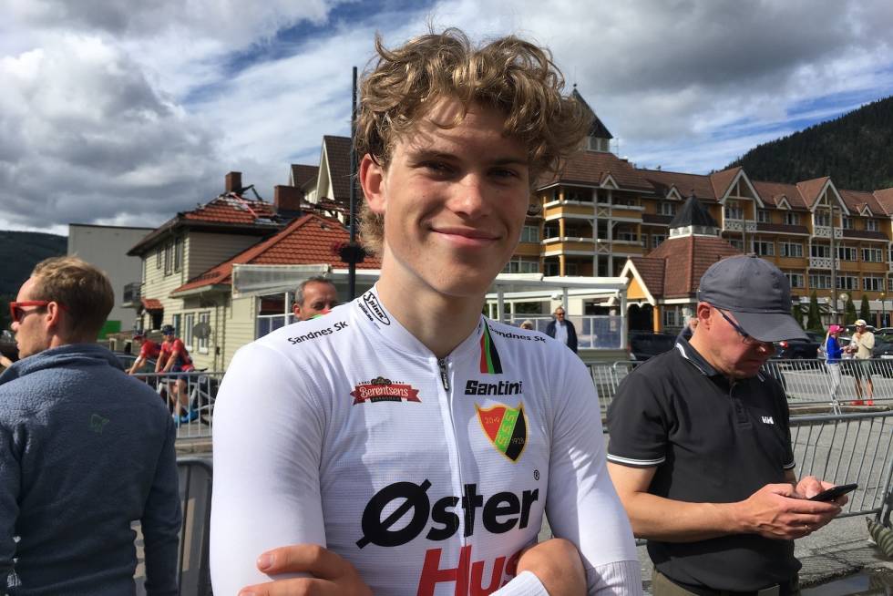 OVERRASKET SEG SELV: Førsteårsjunioren Per Strand Hagenes fra Sandnes SK trodde ikke han var god nok til å vinne det bratte firedagersrittet sammenlagt. Han tok feil. Foto: Ingeborg Scheve Tour te fjells 2020