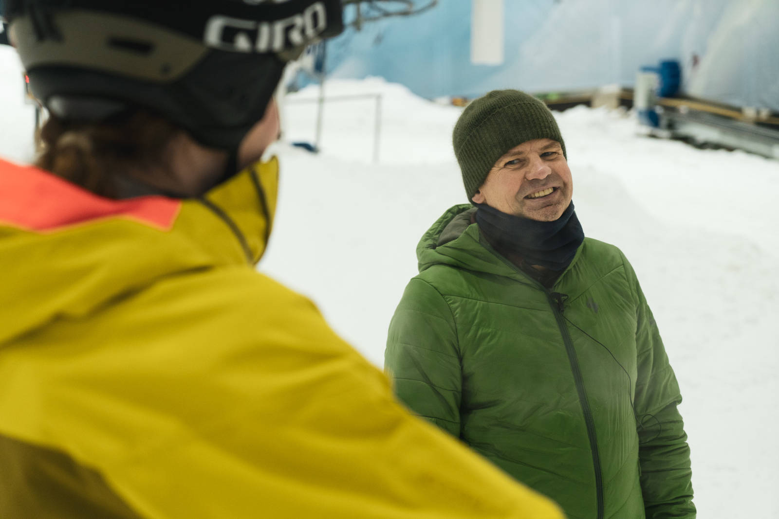 Tidligere landslagstrener i alpint Trym Klingenberg gir Øystein Aasheim litt å tenke på. Bilde: Christian Nerdrum Trym Klingenberg Bakfot skiteknikk