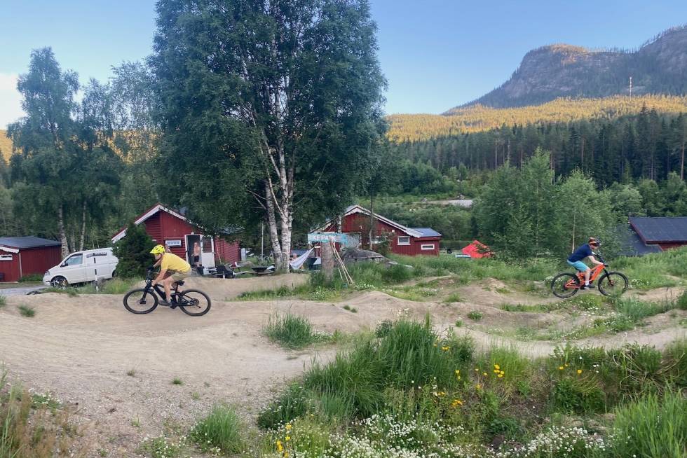 PUMPTRACK: Inne på området til Torpo Gjestegård er det bygget en pumptrack. Foto: Christina Winther Stisykling Torpo Gjestegård