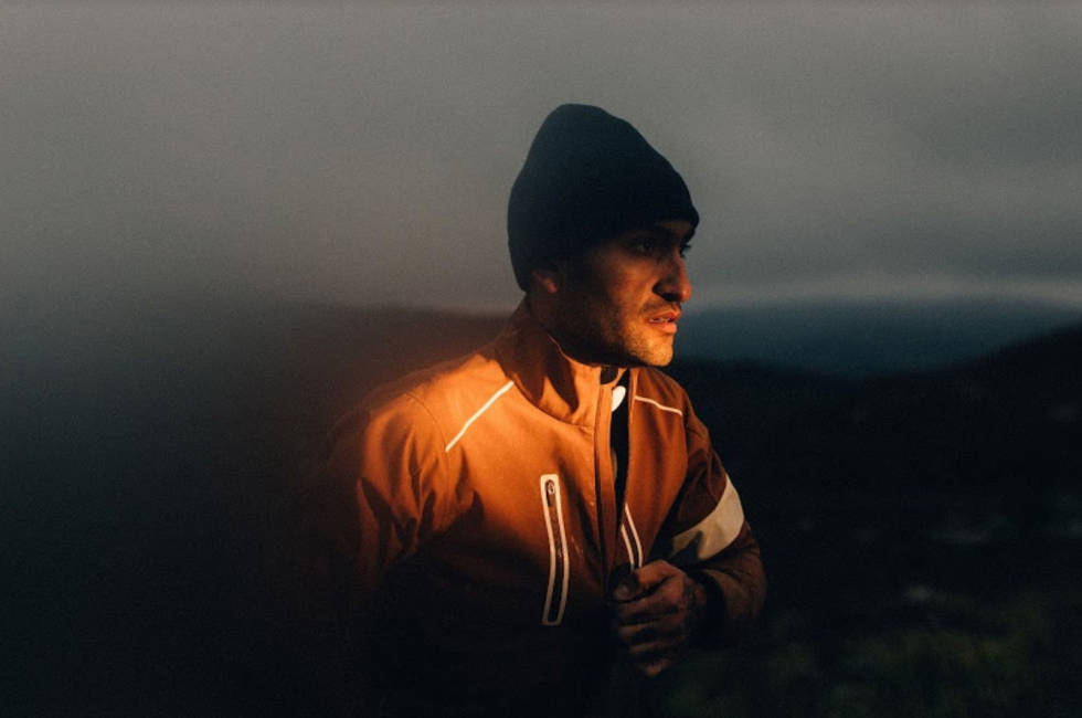 MØRKE FARGER: Rapha holder på sitt mørke og diskré image. Herrejakken leveres i svart, brun eller oransj. rapha-classic-winter-jacket-gore-tex-2