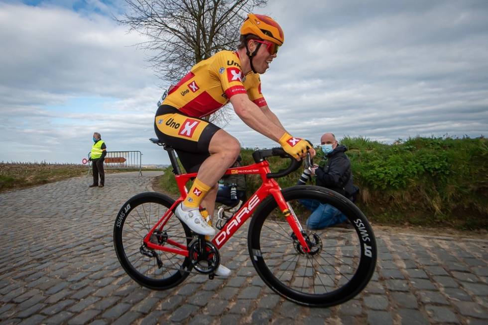 VISTE SEG FREM: Uno-X fikk med Rasmus Tiller i det tidlige bruddet og fikk vist seg frem gjennom hele dagen. Foto: Mario Stiehl rasmus tiller uno-x pro cycling e3 saxo bank classic