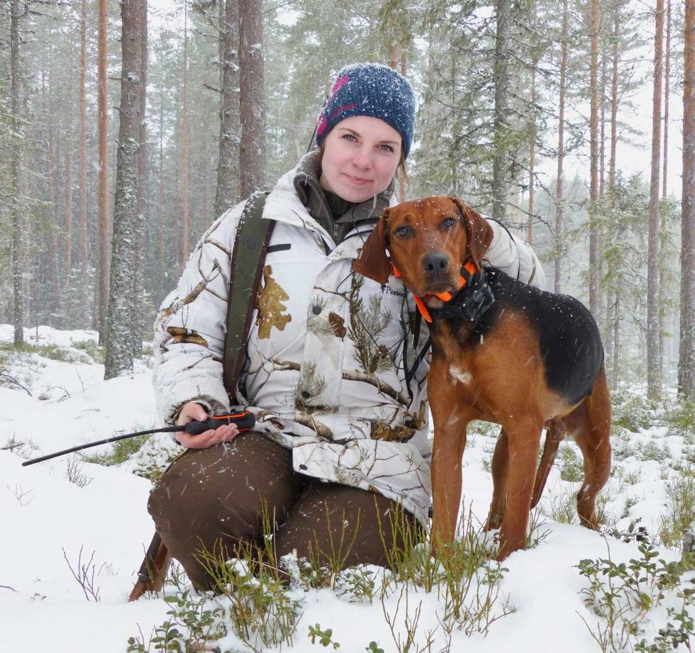 DEDIKERT: De som jakter rev med hunder, er ofte ekstra dedikerte jegere. Så blir de da også dyktige til annen jakt. Revejakt-6