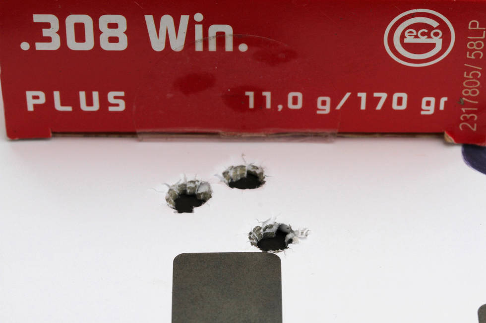 Tett nok: Kuiu og Geco var det som ga best samlinger når vi prøveskjøt denne lette versjonen av Model Seven. Riflenyhet-Test-Remington-Seven-Kuiu-2
