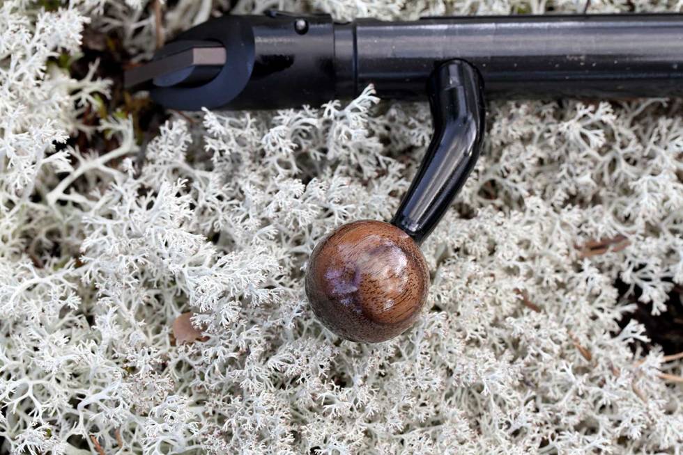 Pent gjort: Tredetaljene på Timber Lady er forseggjort og pent utført. Rifletest-Haenel-Jaeger-8