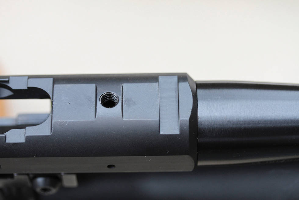 Grei løsning: Det er spor framme på låskassa for rekylbolten. Rifletest-Tikka-TX3-Testprodukt-2