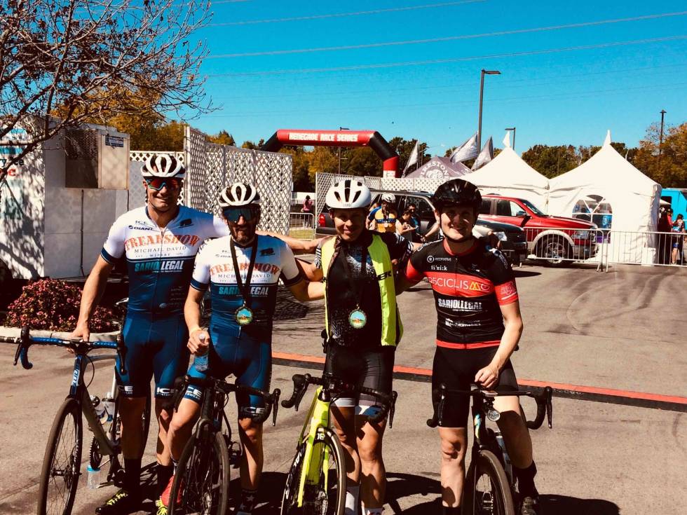 LOS ANGELES: God stemning og start under sesongstarten i Gran Fondo World Tour i USA. (Foto: privat) saddleback gf 2- los angeles - sykkel - jonas orset