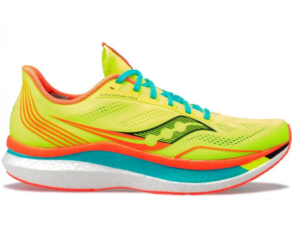 LETT OG HØY: Saucony var først ute med en sko som kan matche Nike Vaporfly på maraton Saucony Endorphin Pro