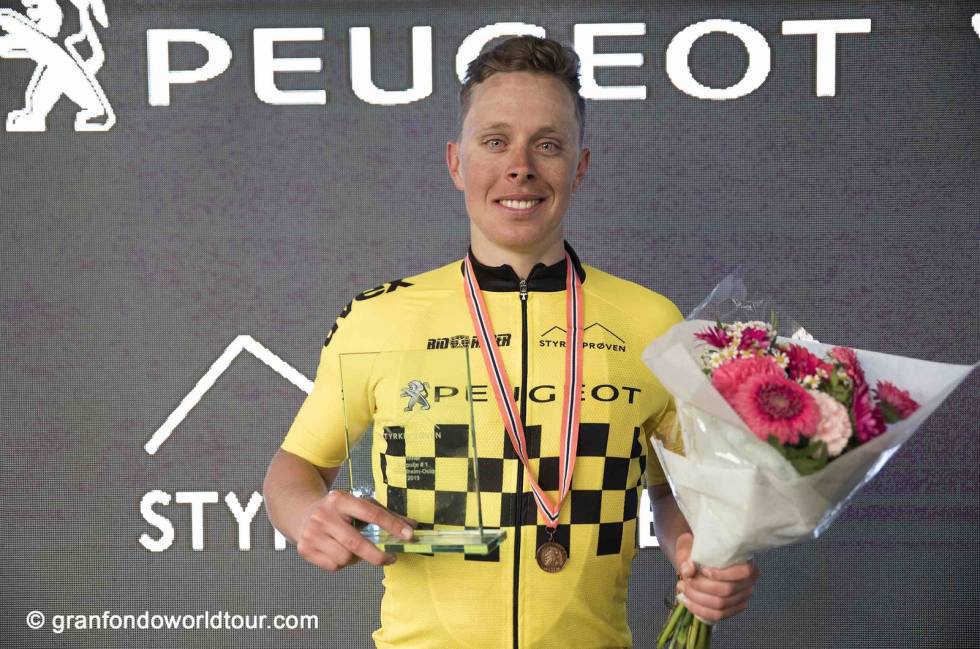 PREMIERING: Seieren i Trondheim-Oslo ga både fine premier og gode poeng til sammendraget av Gran Fondo World Tour. (Foto: Gran Fondo World Tour) Seier styrkeprøven 2 trondheim oslo jonas orset