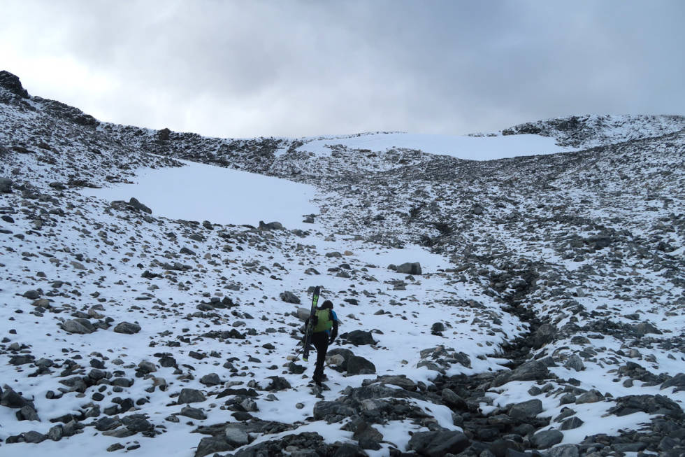 SEPTEMBERSNØ: Entusiastføre ved Bjorli. Foto: Bård Smestad sesongstart topptur
