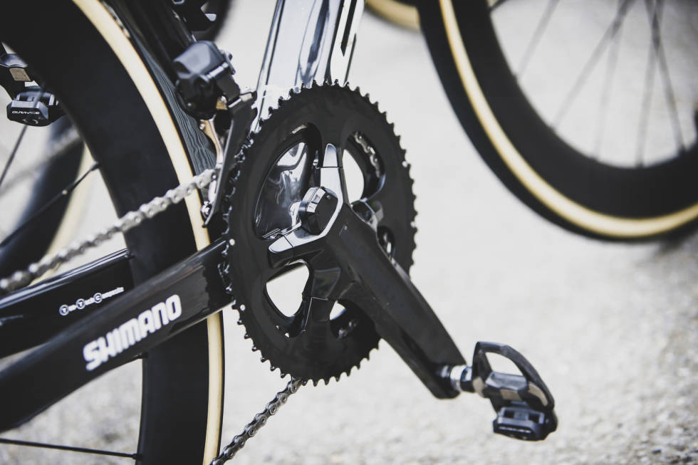 INDUSTRIELL: Den nye kranken leveres med tosidig wattmåling. Utseendet er kantete og grovt. Shimano-Dura-Ace-12-12